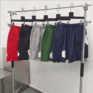 Pantalones Cortos de Mezclilla Azul Marino Oversize para Hombre con Gráfico Floral Blanco, Estilo Urbano, Ajuste Holgado, Dobladillo sin Rematar, Transpirables, Cierre con Cordón, Logo Frontal - Product Image 5