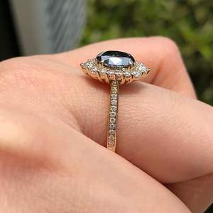 แหวนเพชรแบล็คออนิกซ์ทรงวงรีประดับเพชรคิวบิกเซอร์โคเนีย แหวนหมั้นทองคำแท้ 14k ทรงฮาโล เครื่องประดับสำหรับผู้หญิง - Product Image 3