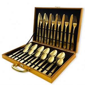 Ensemble de couverts en acier inoxydable 24 pièces, cuillères et fourchettes dorées, avec boîte, cadeau de luxe personnalisé avec finition dorée PVD - Product Image 1