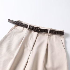 Nouvelle Collection Printemps 2026 – Short Femme Décontracté Taille Haute Uni avec Ceinture et Fermeture Éclair - Product Image 3