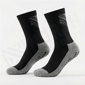 Chaussettes de sport avec semelle adhésive absorbant les chocs, semelle rembourrée, antidérapantes, pour le football, le basketball, la course à pied, couleur personnalisée - Product Image 3