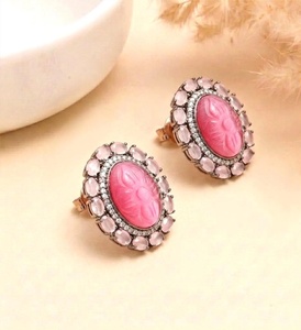 Pendientes de Piedra Geométrica en Blanco y Negro, Pendientes Minimalistas para Boda, Joyería para Uso Diario, Pendientes de Piedras Preciosas - Product Image 1