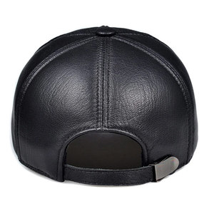 Casquette de baseball classique en cuir véritable, ajustable, pour homme et femme, idéale pour les activités de plein air, les voyages et la mode. - Product Image 5