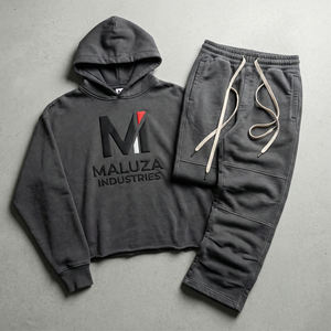 Conjunto Deportivo Informal Personalizado Unisex con Sudadera con Capucha y Pantalones Deportivos, Ropa Deportiva para Gimnasio, Correr y Actividades al Aire Libre MALUZA UrbanTrack Pro - Product Image 1