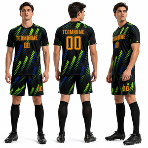 Uniforme de fútbol sublimado personalizado hecho en Pakistán, conjunto de camiseta y pantalones cortos de fútbol 100% poliéster. - Product Image 1