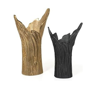 Vase de luxe en écorce d'arbre doré et noir |   Vases à fleurs en métal sculptural abstrait pour la décoration de table de salon moderne - Product Image 2
