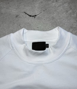 เสื้อยืดสตรีทแวร์ทรงบ็อกซี่แบบครอป ผ้าคอตตอน 100% หนานุ่ม ตกแต่งด้วยคริสตัล พร้อมโลโก้แบบสั่งทำพิเศษสำหรับผู้ชาย - Product Image 4