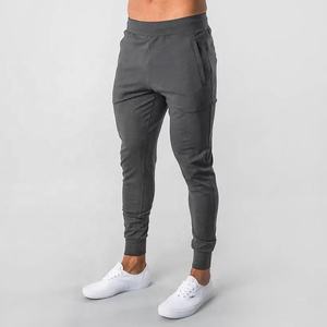 Pantalones Deportivos de Forro Polar para Hombre con Logotipo Personalizado, Negros, Impermeables, Transpirables, Cintura Elástica, 100% Poliéster, Casuales, para Correr - Product Image 6