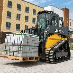 Minicargadoras John Deere de Uso Pesado que Ofrecen una Potencia y Versatilidad Excepcionales para Múltiples Aplicaciones de Trabajo - Product Image 4