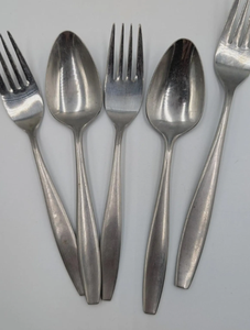 Prix ​​tentatif : Cuillère en acier miroir, design de luxe, pour usage domestique, hôtelier et repas, fabrication artisanale, vente en gros - Product Image 5