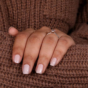 Anillo de diamante cultivado en laboratorio de corte ovalado con halo oculto, compromiso de oro, regalo de boda o aniversario para esposa, anillo de diamante certificado IGI - Product Image 6