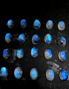 Piedras de Luna Arcoíris Blancas Naturales de Calidad AAA+, Corte Ovalado, Cabujones Sueltos para Joyería, Tratadas con Cera/Aceite de Fuego Azul - Product Image 1