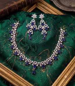 Elegant Emerald Cut Blue Crystal <b>Choker</b> Set Geometric Pattern American Diamond Chandelier Earrings Set Fine Party Wear Jewelry - Product Image 5