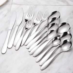Ensemble de couverts de luxe en acier inoxydable avec manche doré – Fourchette, cuillère, couteau – Vaisselle moderne pour table à manger – Ustensiles de cuisine - Product Image 2
