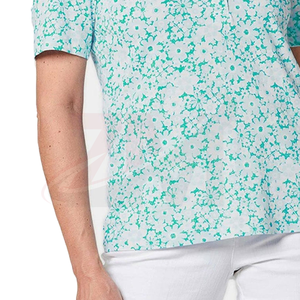 Polo pour femme à imprimé floral, manches courtes, bleu clair et blanc, tissu tricoté décontracté, respirant, longueur normale - Product Image 4