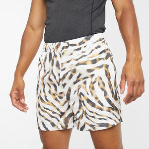 Diseño de ropa informal transpirable para exteriores, cómodo y personalizado para hombres, pantalones cortos de poliéster con logotipo personalizado. - Product Image 5