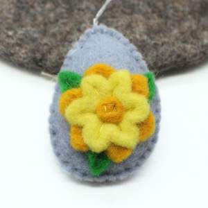 Handmade Wool Felt Easter <b>Eggs</b> Eco-friendly Floral Design Purple Holiday <b>Decoration</b> Garland Hanging - Product Image 1