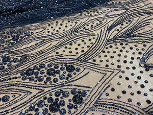 Tela de Encaje Bordada de Lujo con Cuentas, 100% Poliéster, Hecha a Mano, OEM/ODM, Venta al Por Mayor B2B, Fabricante Fabriva Exports, para Vestidos - Product Image 2