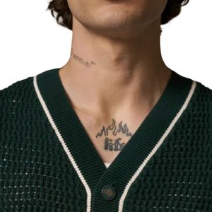 Chemise de baseball en tricot crocheté pour homme, manches courtes, boutonnée, bordure rayée, décontractée, tricot d'été, vente en gros OEM - Product Image 4