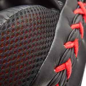 Guantes de Piel Sintética PU de Buena Calidad para Muay Thai, Kickboxing, y Entrenamiento con Saco de Boxeo - Product Image 6