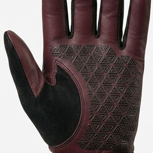 Lightweight Golf Gloves Anti <b>Slip</b> Design For Stable Grip And Improved Performance In Training And Matches - Product Image 4