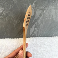 Spatule de cuisine artisanale en bois d'acacia |   Ustensile de cuisine en bois naturel, cuillère