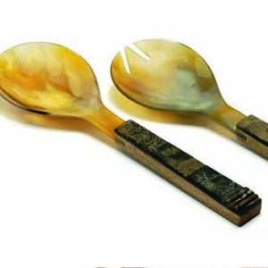 ชุดช้อนส้อมสแตนเลสทำมือจากเขาสัตว์ธรรมชาติ 212 ชิ้น พร้อมด้ามจับตกแต่งอย่างสวยงาม ที่วางช้อนแบบกำหนดเองได้ สีตามสั่ง เป็นมิตรกับสิ่งแวดล้อม - Product Image 1