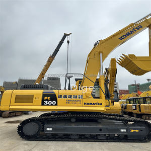 Excavadora hidráulica de cadenas usada Komatsu PC300-8N1 de 30 toneladas, japonesa, con motor y bomba, modelo 2022, 90% nueva. - Product Image 2