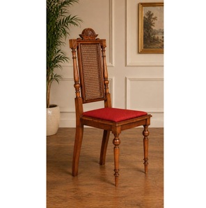 <span class=keywords><strong>Chaise</strong></span> de salle à manger de luxe en bois massif, artisanale, avec sculpture ornée de roses, dossier haut, assise en bois fini. - Product Image 1