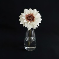 VADEE SOLA WOOD FLOWER Kerajinan Tangan Ramah Lingkungan Diffuser Reed Buatan Tangan Dahlia Putih Minyak Wangi Tanaman Sesbania Botol Kaca Model