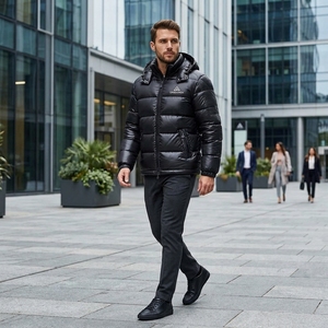 Veste matelassée à capuche noire pour homme, veste d'hiver chaude et matelassée pour l'extérieur, veste légère imperméable One Apex - Product Image 5