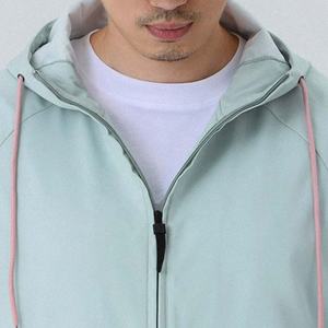 Chaqueta Cortavientos Deportiva Ligera de Alta Calidad, Diseño de Fábrica, con Parches de Poliéster, Logotipo Reflectante Elegante, Chaquetas para Hombre - Product Image 6