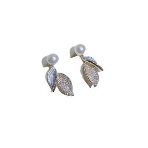 Boucles d'oreilles pendantes Blue Yezi Haoshi, perle d'eau douce de 7 à 8 mm incrustée d'argent pur - Product Image 5