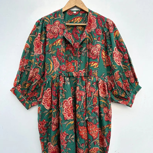 Hermoso vestido floral de algodón con estampado a mano, vestido para uso casual, vestido con estampado a mano. - Product Image 2
