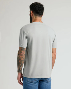 เสื้อยืดออกกำลังกายคอกลมถักสำหรับผู้ชาย Custom Provoke ผ้าฝ้าย 100% ทรงปกติ สวมใส่สบาย พิมพ์ลายแบบเรียบ ดีไซน์ย้อมสีสองชั้น - Product Image 2