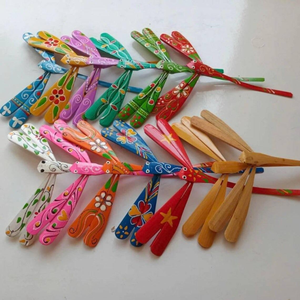 Libélula de Bambú Colorida, Juguete Animal Pintado a Mano, Regalo de Navidad Hecho en Vietnam - Product Image 4