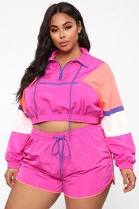 Vente en gros de shorts à capuche pour femmes, ensemble de jogging, patchwork de fitness pour femmes, ensemble demi-fermeture éclair, printemps, deux pièces, ensembles courts pour femmes, 2025 - Product Image 5