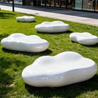 Op maat gemaakte motorhelm sculptuur van glasvezel, FRP kunstinstallatie, decoratie voor buiten, commerciële pleinen & koffietenten