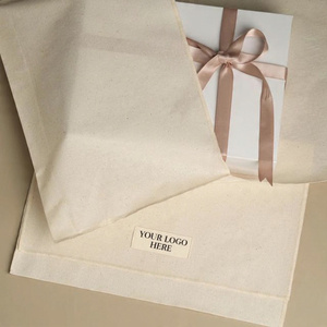 Bolsas de tela 100% algodón con logo personalizado para guardar bolsos, carteras y otros artículos. - Product Image 3