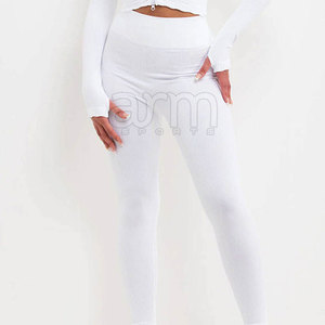 Conjunto de Yoga de 3 Piezas para Mujer de Alta Calidad, Superventas, Diseño Único - Product Image 4