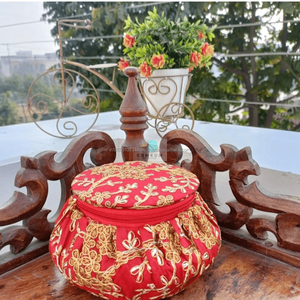 Caja de Almacenamiento de Tela Étnica Tradicional con Bordado Dorado Estilo Matka, Cierre de Cremallera, Forro de Seda, Caja de Joyería Hecha a Mano para Brazaletes - Product Image 3