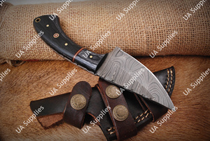 Cuchillo de Caza Multifuncional de Acero de Damasco de Calidad Premium con Patrón Trenzado, Hoja Fija y Mango de Madera Pakka, Venta al por Mayor ODM - Product Image 3