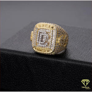Anillo de Joyería de Plata 925 de Primera Calidad con Diamante Cultivado en Laboratorio, Diseño Audaz con Aspecto de Piedra Brillante para Compradores Globales - Product Image 4