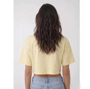 เสื้อยืดครอปสีเหลืองอ่อนสำหรับผู้หญิง คอกลม แขนสั้น ทรงหลวม สีพื้น เสื้อลำลอง สไตล์ฤดูใบไม้ผลิและฤดูร้อน - Product Image 6