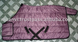 Matty Stal Gewatteerd Paardenkleed 420dnr Winter Binnen Polyfill Met Katoenen Voering Paardenstal Tapijt Fabrikant - Product Image 2