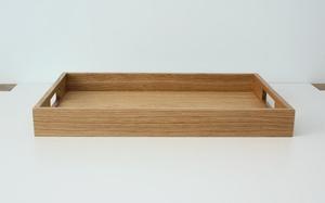 Plateau de service rectangulaire en bois massif fait main pour le thé, le café et le petit-déjeuner - Product Image 2