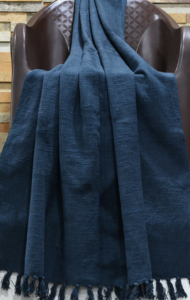 Manta Tejida Azul Marino Sólido con Borlas, Rectangular, Mezcla de Algodón y Lana, Estilo Clásico, para Uso en el Hogar en Todas las Estaciones - Product Image 6