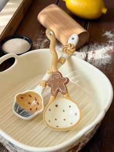 UO Mignonne cuillère à soupe et à riz en céramique à long manche, motif dessin animé, colorée sous glaçure, par Universal Overseas - Product Image 6