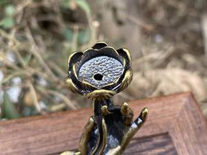 Brûleur d'encens en métal durable, écologique, de style indien, conçu pour un usage domestique, avec options personnalisables - Product Image 4