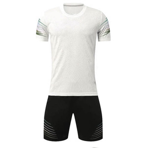 Maillot de football personnalisé à séchage rapide, respirant et imperméable – Modèle court respirant à séchage rapide, personnalisable par transfert thermique - Product Image 6